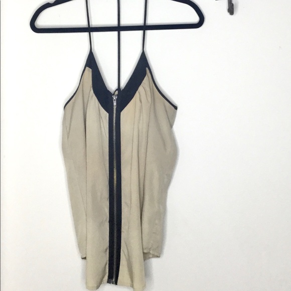 Low back Zipper Tank - Picture 5 of 5